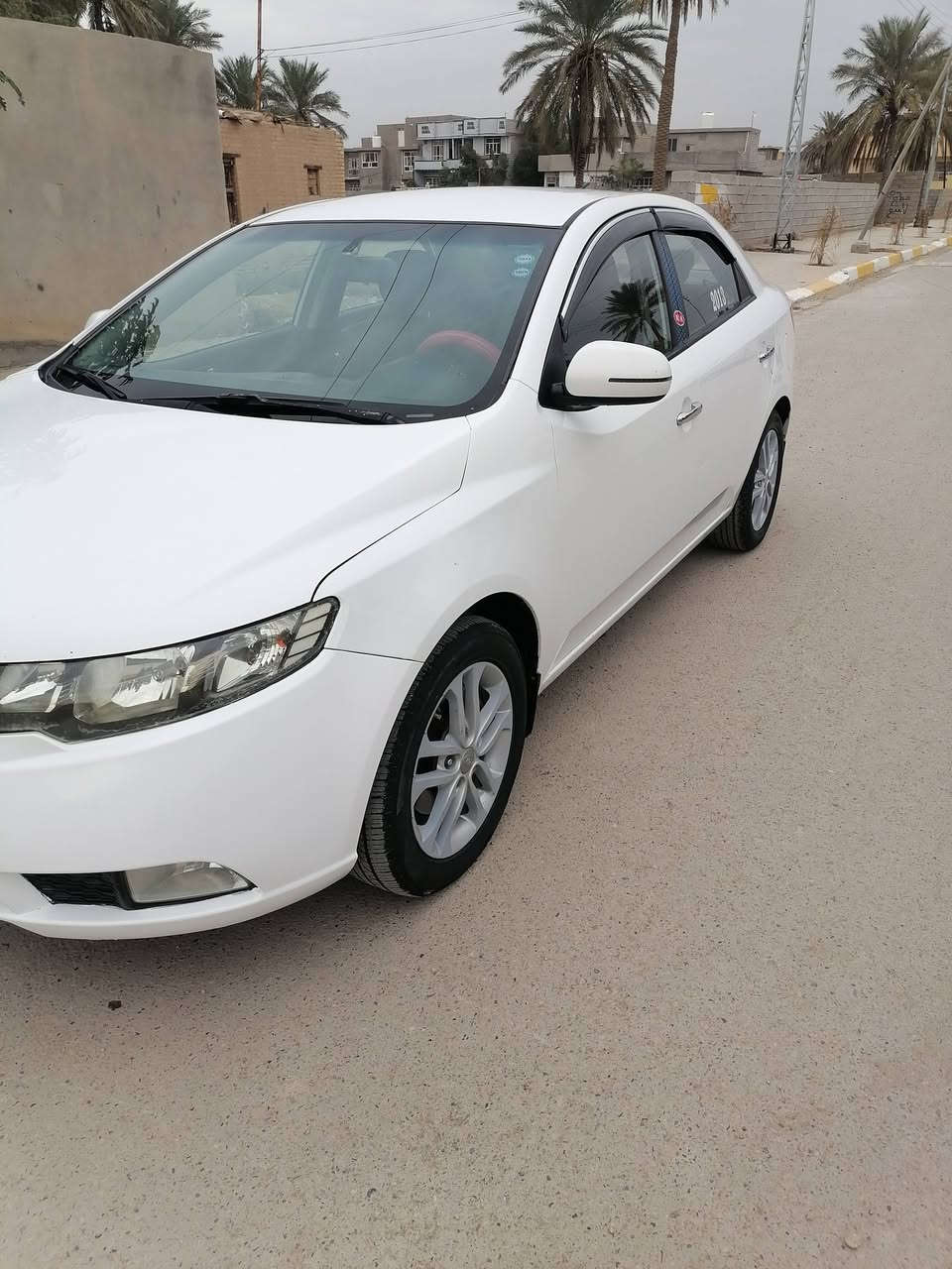 سيراتو 2013 خليجي رقم سليمانيه بسمي سنويه ورقام جدد السياره كير محرك صدر تبريد تدفئه كهربائيات تخم تاير سياره جاهزه من كلشي مكان السياره ديالى باقي  التفاصيل الأتصال *********** / *********** مكلف بالنشر
