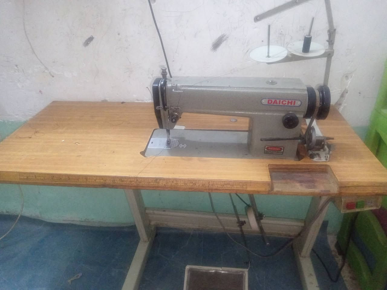 السلام عليكم مكينه للبيع شغاله اشتريته و مااعرف اخيط بيهه و اريد ابيعه السعر 130 مكان كربلاء حي النضال قرب المستوصف ***********
