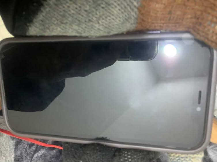 سلام عليكم آيفون اكس آر 256 مبدل بطاريه و ضهر مكسور فيس إيدي وكف بل تحديث مراوس بدراجه مكان كربلاء شارع الروضتين ***********
