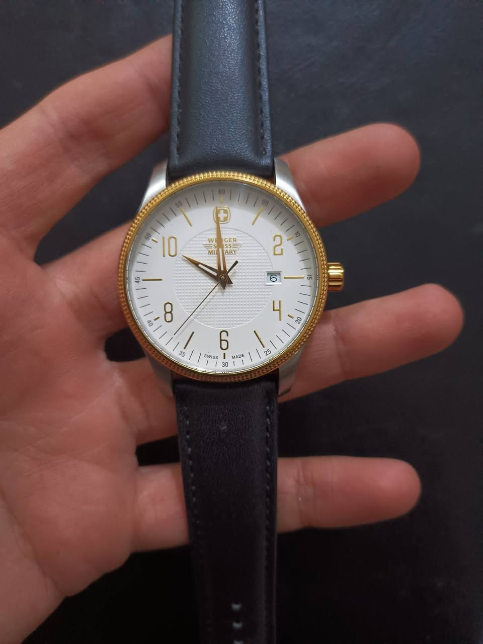 السلام عليكم
سويس ملتري 
القطر 40
معدن ستيل 
نافذ شهري 
السعر 75
موجود توصيل


**إذا كنت صاحب هذا الإعلان وتريد حذفه لأي سبب، رجاءا أرسل رسالة إلى الدعم الفني**