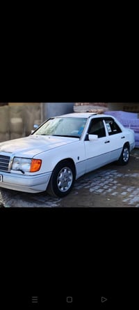 مارسدس دب ٨٦ موديل محدث ١٩٩١ بدون ضربه بي ٣ قطع صبغ سياره خير من الله ...