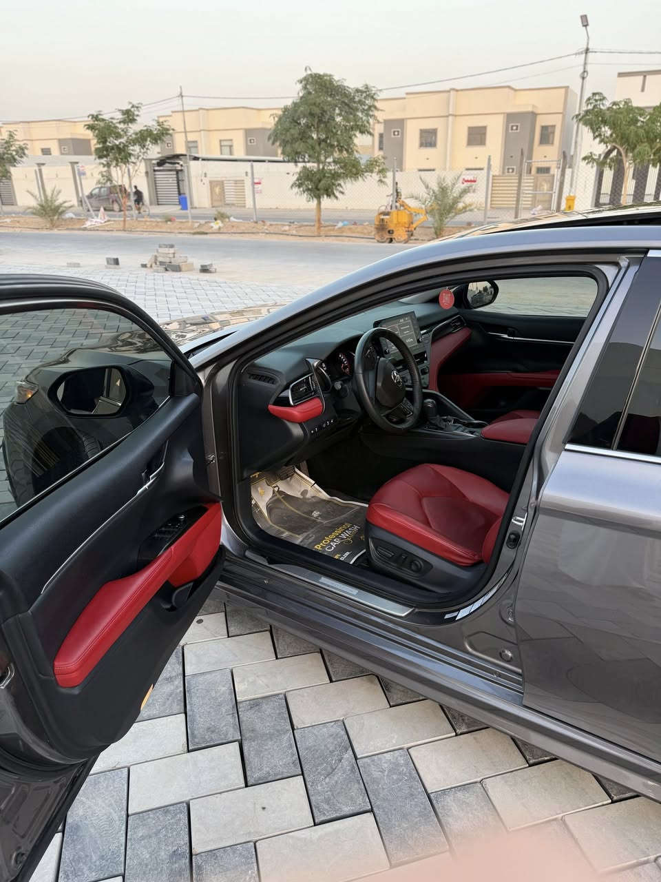 ‏𝟐𝟎𝟐𝟒 𝐓𝐎𝐘𝐎𝐓𝐀 𝐂𝐀𝐌𝐑𝐘-𝐗𝐒𝐄
تويوتا كامري (XSE) موديل : 2024

فول مواصفات top of the line

اللون :  رصاصي غامق - فيلي

عداد المسافة : 40 ألف/كم

حجم المحرك :  2.5 (4.سلندر) بنزين

نظام دفع رباعي: (4 ويل) 

الحادث : تبديل جاملغ أمامي أيسر فقط صبغ درجة    أولى، وتبديل إيرباك ستيرن أصلي ومُنظم سيستم

المواصفات 🔚 𝐗𝐒𝐄

فول فول مواصفات 1/1 فحص مؤقت / مُسجلة بغداد في معاملة الكمرك.

فتحة سقف بانوراما

داخل جلد أحمر

سماعات JBL 

داخل لد بلادي

شاشة كبيرة لمس

شحن واير ليس

كاميرا دواره

أبواب  بصمة 

تشغيل عن بعد (𝐑𝐄𝐌𝐎𝐓𝐄 𝐒𝐓𝐀𝐑𝐓)

هاند بريك بصمة

أوتو هولد (𝐀𝐔𝐓𝐎 𝐇𝐎𝐋𝐃)

أوتو ستارت (𝐀𝐔𝐓𝐎 𝐒𝐓𝐀𝐑𝐓)

أوتو ستوب (𝐀𝐔𝐓𝐎 𝐒𝐓𝐎𝐏)

رادار أمامي (تحديد مسار)

‌‎رادار جانبي (نقاط عمياء)

‌‎رادار خلفي (التحذير من الاصطدام)

‌‎حساسات جانبي 

‌‎حساسات خلفي 

نظام (𝐄𝐂𝐎)

نظام (𝐍𝐎𝐑𝐌𝐀𝐋)

نظام (𝐒𝐏𝐎𝐑𝐓)

مانع انزلاق+𝐀𝐁𝐒

تحكم ستيرن

ستيرن هيتر

كُشنات جلد

كشنات كهربائي

كشنات هيتر

تبريد مركزي (أمامي + خلفي)

لايت (𝐋𝐄𝐃) عدسة زنون بلادي

بك لايت (𝐋𝐄𝐃) بلادي

ويل أسود حجم 19. 

السعر: 24500 $ وبيه مجال قليل للراغب بالشراء 

العنوان : النجف الأشرف 

***********
