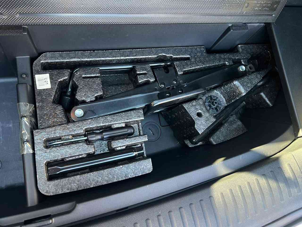 السلام عليكم سورنتو 2020 السياره كفاله عامه رقم بغداد بسمي الموصفات المعروفه ماشيه ٥٠ الف حقيقي فقط
مكان السياره الدوانيه 
***********
