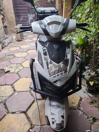 دراجة شحن للبيع نوع بيلت اخذتهة بشهر الخامس وهسة هبطن البطاريات يحتاجل...