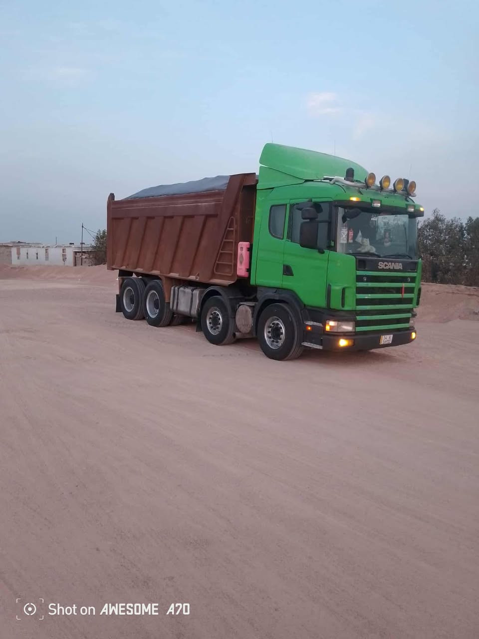 سلام عليكم سكانيا للبيع موديل 2003 مكينه 8 انجكتر كير 900.  رقم بصره إنكليزي مجموعه نجمه 28 سياره جديده مكاني البصره الزبير *********** هاذ رقم راعيها واني مكلف بل نشر
