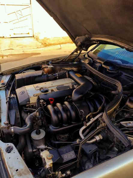 سلام عليكم سياره للبيع مارسدس دب موديل 91 سياره كامله نقص ما بيها قواعد الدبلات بلاديت وسياره احلى من الصوره تيجي وتشوف كلش نضيفه مكينه بلاديه صبغ جماليه سعر 86 وبيه مجال قليل حك الجيه رقم واتساب ***********
