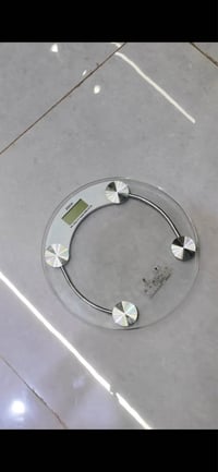 ميزان رقمي • شاشة LCD • بطاريات