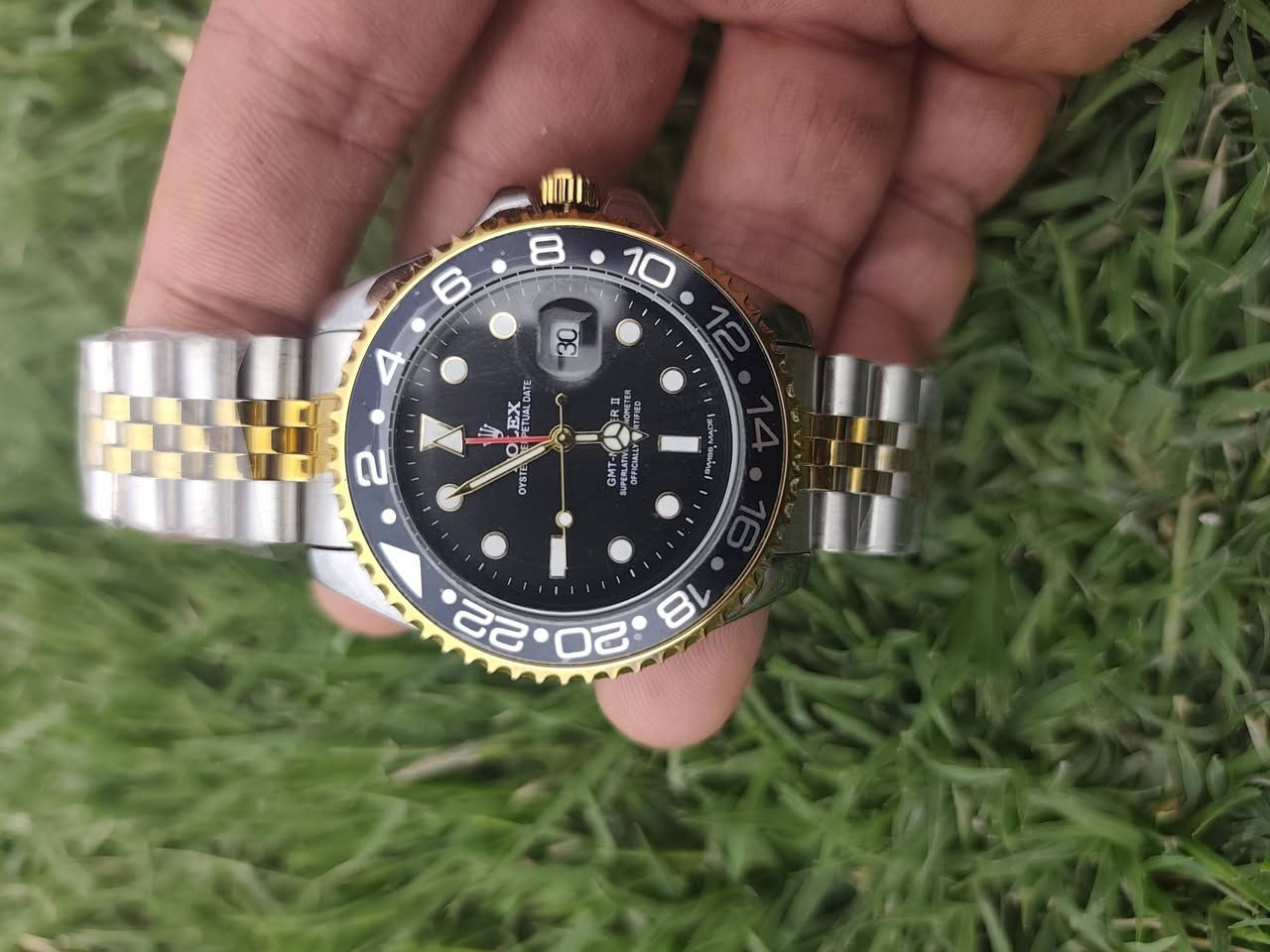 ساعه رولكس ضهر كشف طلاء ثابت قفل تاج مختمه باله امزون شرط البيع توصيل موجود


**إذا كنت صاحب هذا الإعلان وتريد حذفه لأي سبب، رجاءا أرسل رسالة إلى الدعم الفني**