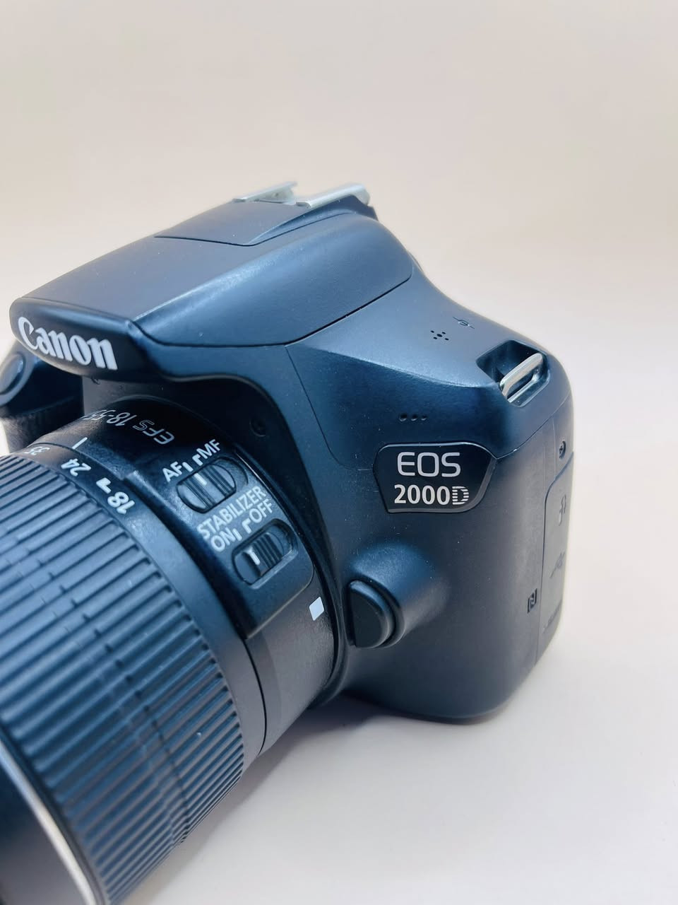 2000dكانون
عدسة 55.18
شاحنة
بطاريه
حزام كتف
كارتون الكامره
نضافه 100‎%‎
السعر 250الف
للتواصل وتساب او تصال
***********
