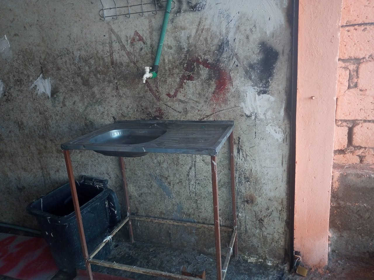 غراض دجاج هلاسه ومعلف ومذبح وميزان عادي وسنك مع قاعده


**إذا كنت صاحب هذا الإعلان وتريد حذفه لأي سبب، رجاءا أرسل رسالة إلى الدعم الفني**