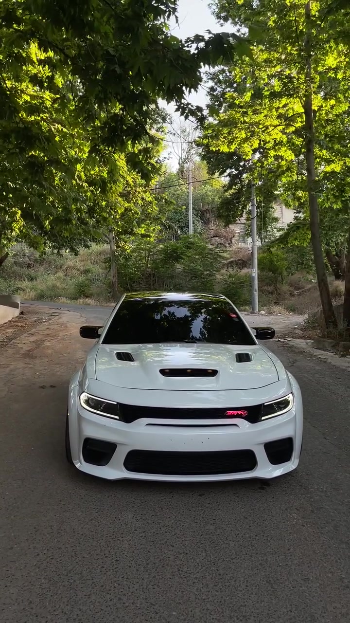 Dodge charger srt hellcat wideby 6.2 supercharge
 1 parcha be zhure be air bag 24 hazar mil , 
هيلكات 2021 وايد بدى بلادي . ماشية 24 الف ميل 
صبغ واحد جاملخ بدون دواخل بدون ايرباگ سيارة بدون نقص كلش جديد , 
سعر 365 مجال بسيط
عنوان سيارة اربيل 
WhatsApp ***********
