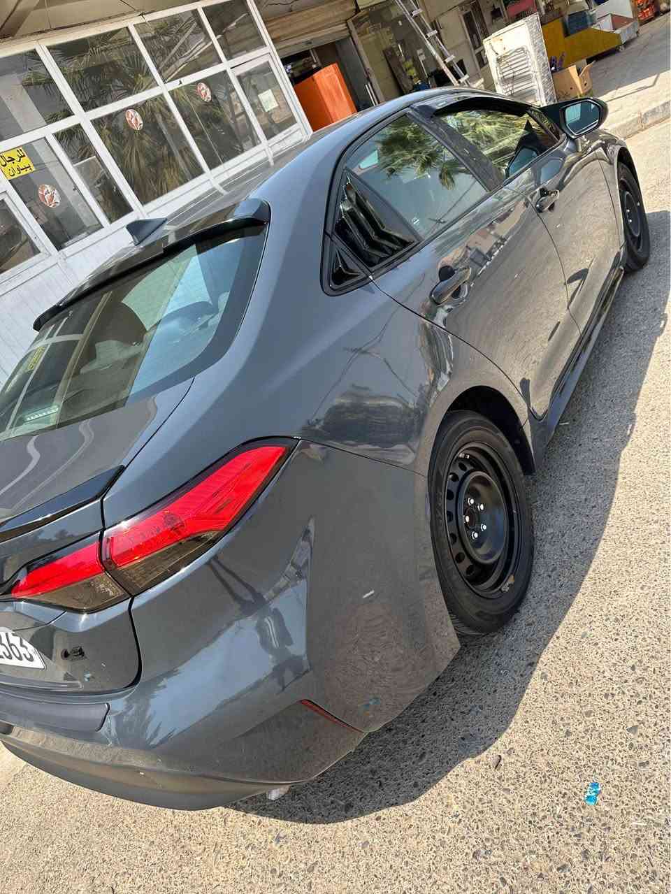 كورلا وارد امريكي موديل 2023 لون جديد سمنتي الغامق مواصفات LE  محرك 2000 ماشية 54000الف ميل السيارة صبغ عام بدون لا كص ولا دواخل بشرط الفحص 
السيارة جاهزه من الدعامية الى الدعاميه كير محرك حداديه تبريد كلها بشرط والسياره باسمي شرط التحويل 
سعرها 128 ورقه بيها مجال بسيط 
لاتصال ***********
مكاني اربيل وكركوك أربيل, العراق
