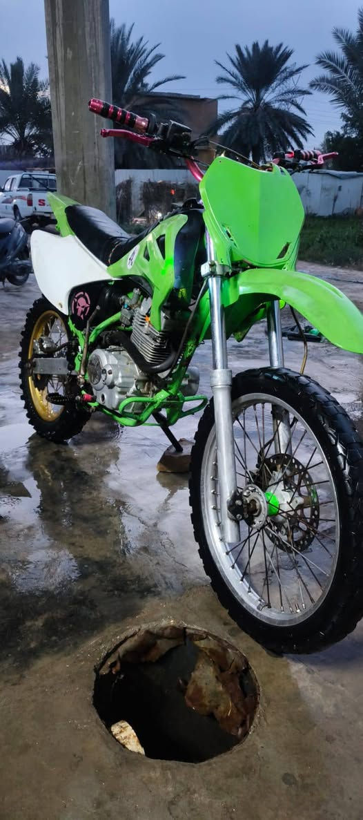 من رخصة مدير الكروب
مكاني بغداد دراجه محرك دايوان ١٥٠سيسي
كامله مكمله تخم تاير أنكر واطله لا تبخير لا تدخين رقمي ***********واتساب
