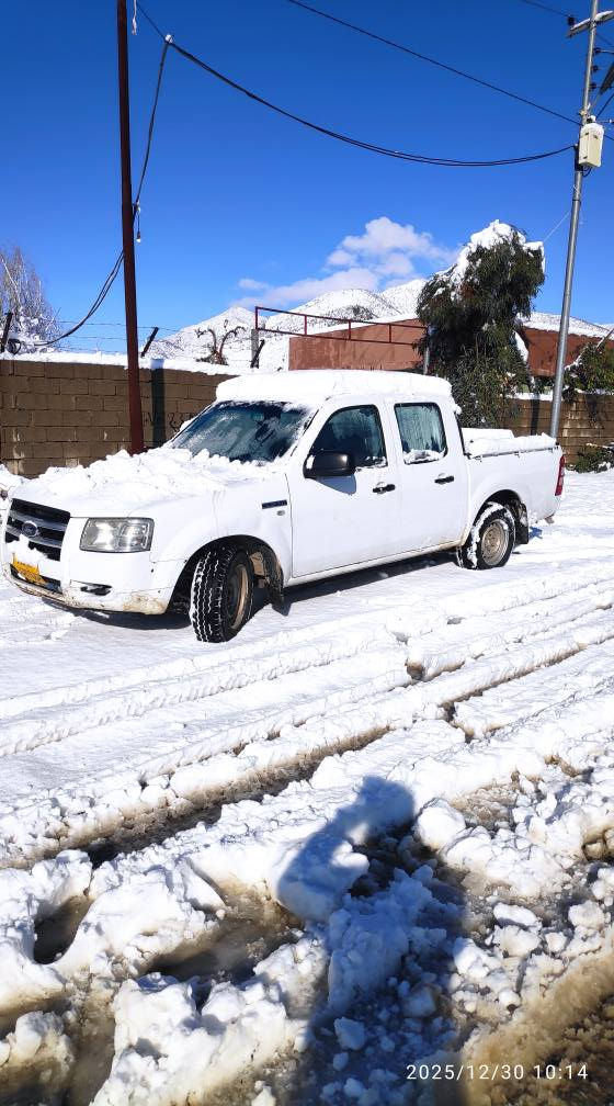 فۆرد رەنجەر 2009 بێ بۆیاغ پشتو پێشی کەبس هەر چوار جامی کارەبایە. گێر و مەکینە بە شەرت . بەنزین و غازی تورکی دەرەجەیەکە . ***********
*********** رانية, السليمانية
