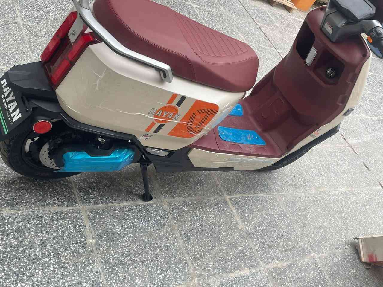 السلام عليكم دراجه شحن ريان وحش الكون vlp دراجه حلوه وجديده تجي 6 بطاريات مسطره شحنه الوحده تمشي 70 كيلو  دراجه شخط مابيه بعده بل ليلون تجي بصمه وسويج عالي ناصي رماش  مثبت سرعه دراجه ماشيه 150 كيلو سرعته حقيقي 75 إمكاني بغداد السعر 975  وبيه مجال اللا تصال ***********
