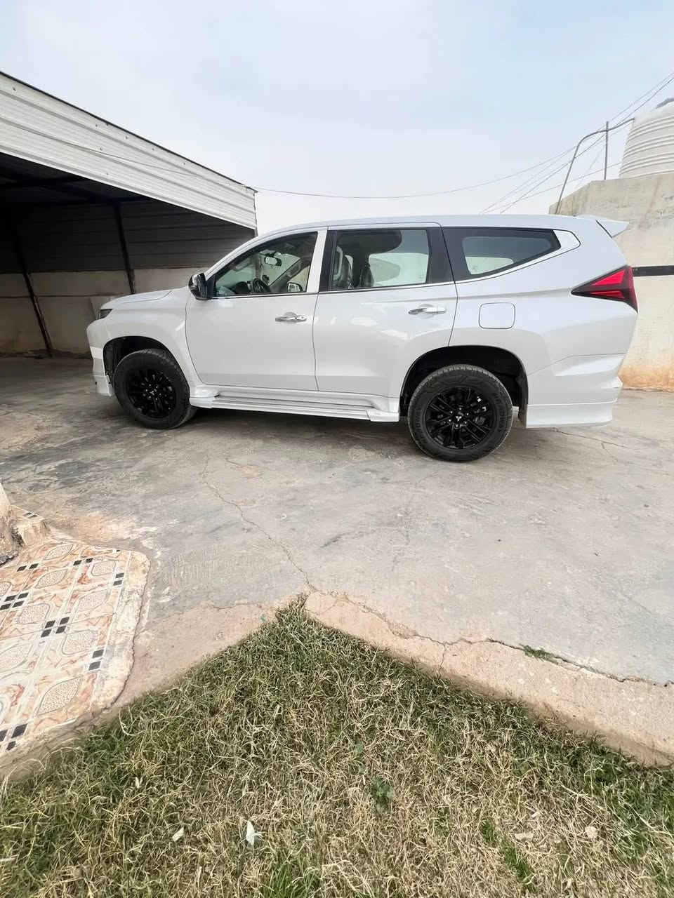 السلام عليكم للبيع او مراوس حسب القناعه باجيرو سبورت موديل 2020 كفالة عامه محرك 6 سلندر رقم اربيل ماشيه 60.  /***********
