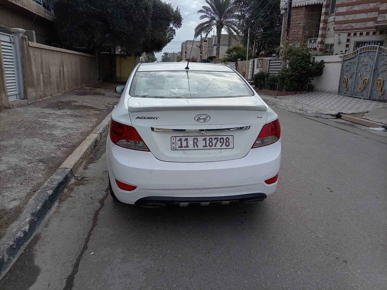 سلام عليكم ورحمة وبركاته اكسنت خليجي للبيع ابلو سياره حلوه وجاهزه مابيه اي نقص مكينه وكير وصدر جدد ورقم ادولي وهزه وسنويه امجدده بسمي كبل تحويل مكاني بغدادم
موديل ٢٠١٤ 
اسعر ١٠٠ وبيه مجال لشراي
رقم الهاتف  ***********
