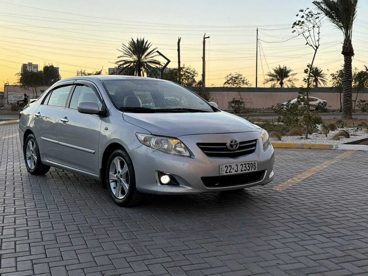 السلام عليكم 
كورلا 2010 
خليجي كفاله كفاله عامه حته دعاميات 
محرك 1800

رقم اربيل هزه وسنوية جديد باسمي تحويل ثاني يوم 
صدر محرك تايرات كله جديد 
محرك وكير بوضع شركة مامفتوح 
شرط الفحص 
السيارة موصفاته معروفه 

السعر 113 وبيها مجال حك جيه ب عافيه ع ياخذها ماكو هيج سعر 
مكاني بغداد حي جهاد 📍

***********
***********
