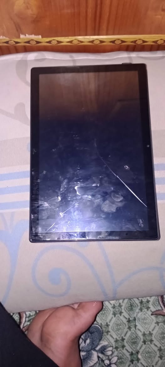 X-PRIME 16 Pro max ايباد
للبيع نضيف الجهاز ولاكن بي ملاحضة بي كم فطر بشاشة ويا كيبور وشاحنته الاصلية وحته كتلوكات الايباد والكارتون 

ذاكرة الجهاز🔹 1 تيرا الجهاز مامفتوح ابد السعر مال جهاز 80 الف او مراوس بموبايل مكانة نجف_الانصار
رقمي واتساب ***********
