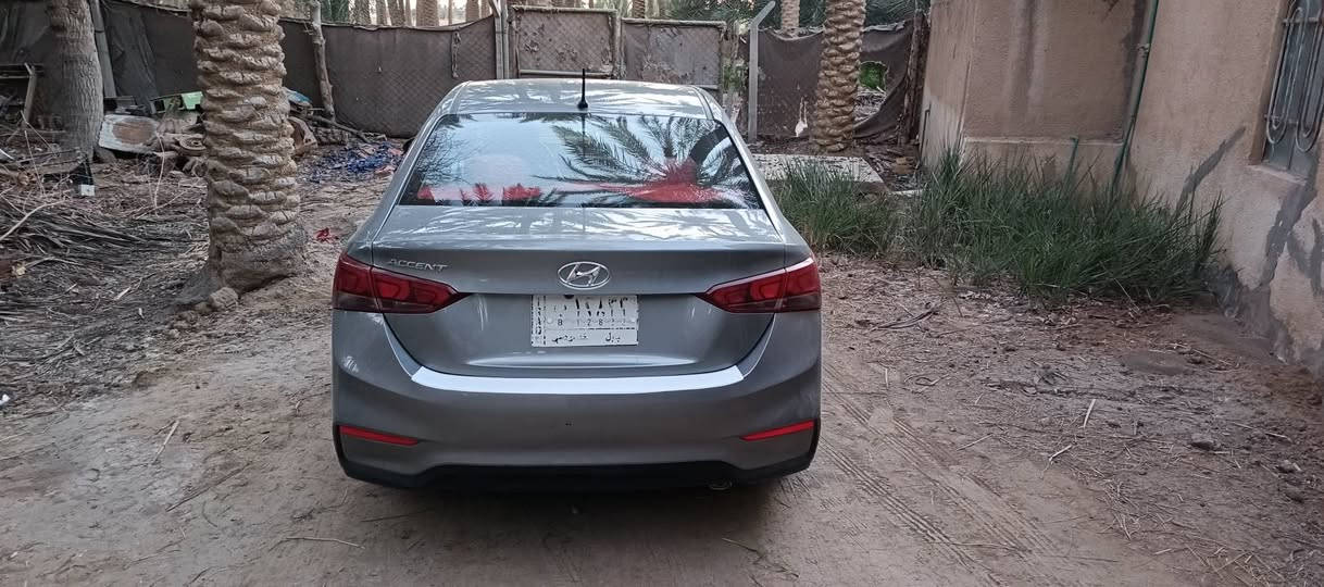 السلام عليكم
هيواندي اكسنت لون سلفر 2022 للبيع رقم بابل الماني سنوية لل ٢٩  مكينة 1600cc شاشة وكاميرا وتحكم ستيرن ماشية 22 الف ميل حادث جاملغ وبنيد بدون دواخل السيارة جديدة وماشية قليل استخدام قليل السعر 125 قابل للتفاوص

للتواصل ***********
