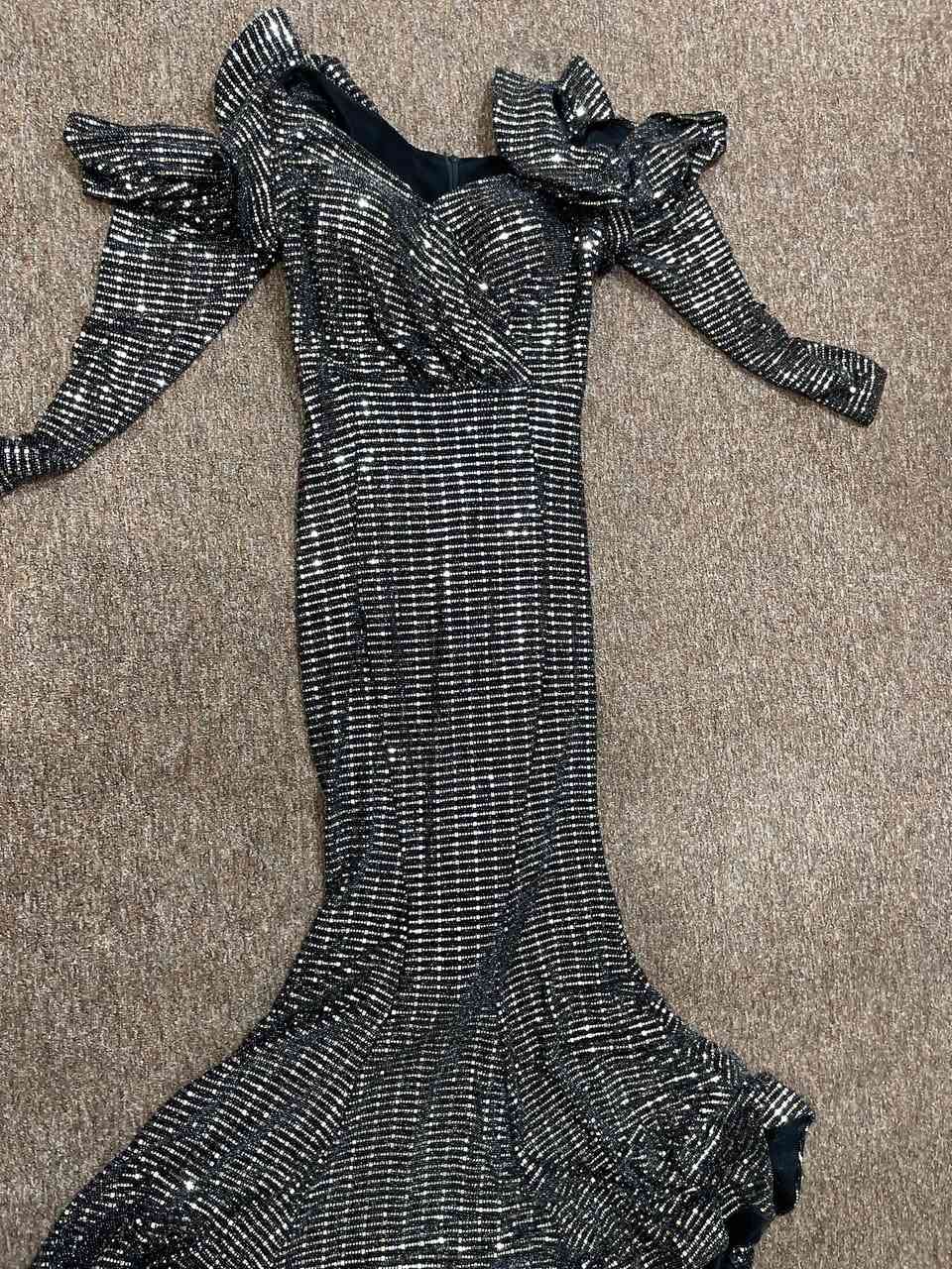 فساتين استخدام قليل جدا للبيع قياس من 40ل 44


**إذا كنت صاحب هذا الإعلان وتريد حذفه لأي سبب، رجاءا أرسل رسالة إلى الدعم الفني**