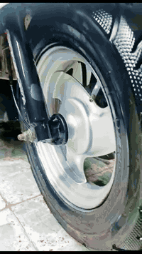 سلام عليكم بوليس للبيع والمراوس كل شيء عندك نزل للبيع بلاديه 49 مكاني نجف حي الرحمه شراي يدق الرقم يتصل يتعبني مستعجل*********** دق على هذا الرقم كله بلاد الدراجه كفاله عامه
