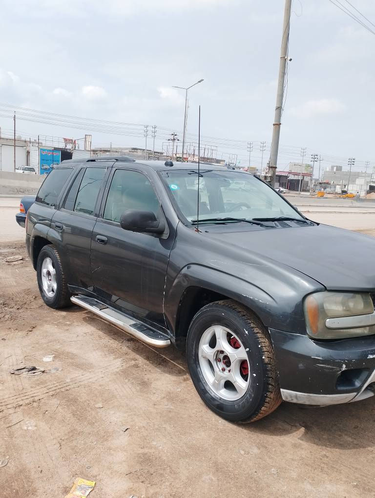 بلايزر للبيع موديل 2005 رقم بغداد مشروع وطني شرط تحويل
مصبوغه عام جماليه بيه محرك وكير 2500
سياره جاهزه محرك كير حداده طخم تاير ممتاز مكان السياره البصره 
السعر 43
‏‪0770 326 8241‬‏ البصرة, العراق
