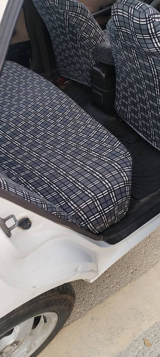 ألسلام عليكم
كورلا گارينا 94 رقم بغداد شرط تحويل سنويه بعدها ممنتهيه گير محرك خير من الله نقص تبريد وحداديه اماميه والگشر شوفت عينك وتجي وتگلب ع راحتك مكينه 1800 تخم تاير جديد  السعر 55 مع المجال مكان السياره واسط مركز المحافظه للاستفسار اكثر اتصل واني بخدمتك

***********
