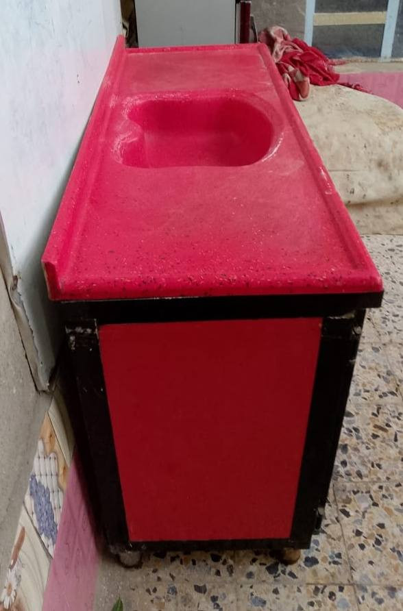 للبيع سنك مرمر نضيف وقوي،،  الشراي يتصل ***********
