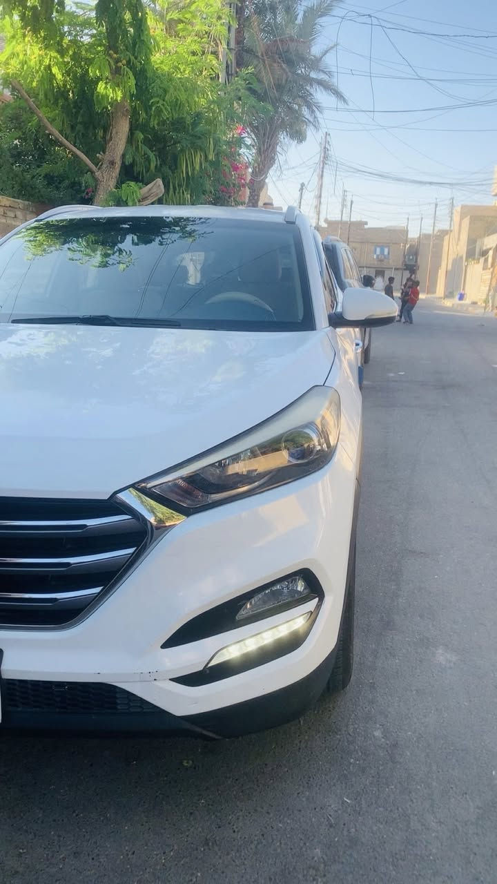 توسان ٢٠١٦ خليجي
رقم بغداد
ماشيه ٩٣ الف
السياره جاهزه من كلشي
***********
