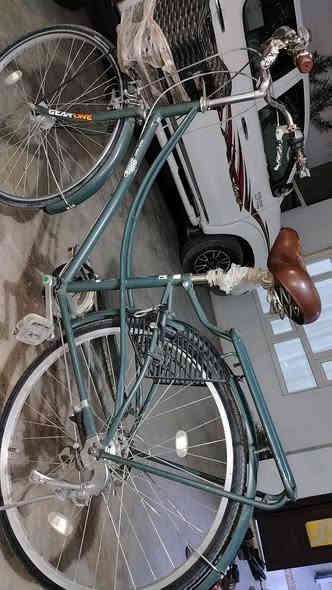 بايسكل مال باله نضافه فوول ويلات عدل تايرات جديد  كلوب شغال حساس و ٧ كير بشرط مابي اي نقص  سعره ١٠٠ الف مكاني كركوك فيلق *********** ***********
