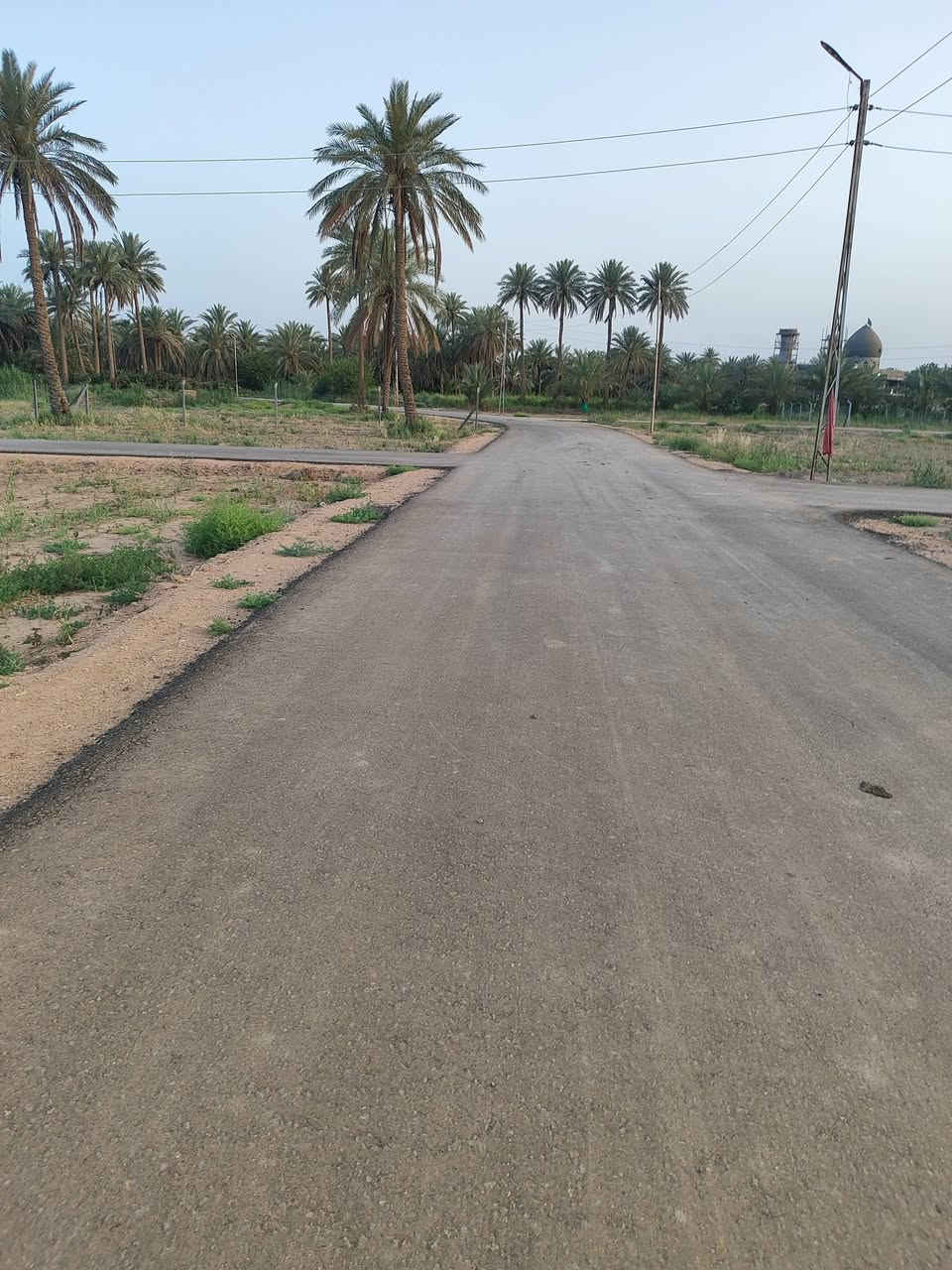 قطعه ارض للبيع مساحتها  730متر طابو صرف يم سيد صالح اله طريق المعاره وله طريق ثاني طريق يا حسين سعرها 45وبيها مجال شي بسيط أي استفسار اتصل على الرقم التالي ***********
