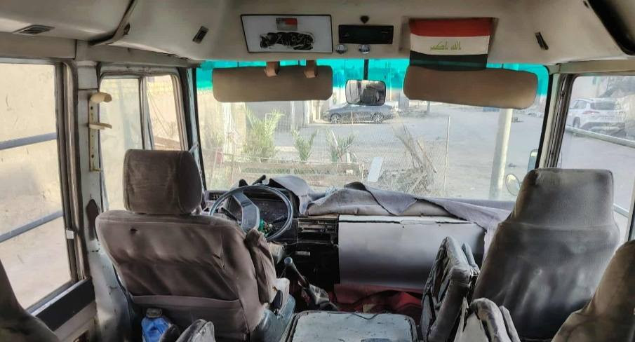 السلام عليكم كوستر روزه موديل ٩٨ محرك فيفي تي كير عادي البلاد مال روزه عكسي سياره جاهزه بلادي حته منضومة التبريد جاهزه تخم تاير جديد كهربائية كله شغال اكسل خفيف سرعته ١٤٠ شرط تطلع تراي ١٤٠ رقم ذيقار صدامي مالكه بالبصره السعر ٤ ونص مكاني سماوة قضاء الرميثه ***********
