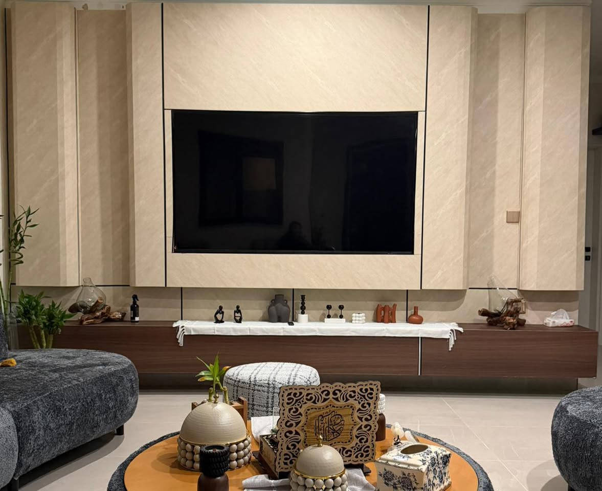 السلام عليكم اول مره انشر خلفه متفرغ هذه الشغل كدامكم رجال احب شغلي واحب اطلع الشغل باجمل ما يمكن اي شي يخص الديكور واسعار كلش مناسبه ***********
