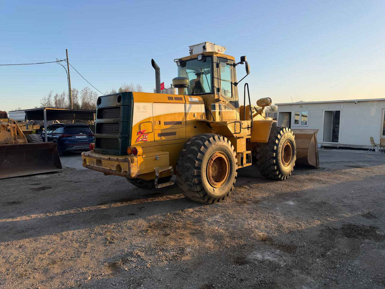 دخول جديد 
شفل 80ZA بحالة الوكالة بم ونوزل تبريد جاهز للعمل
العنوان/ كربلاء طريق النجف عامود 1095
تلفون/
***********
***********
