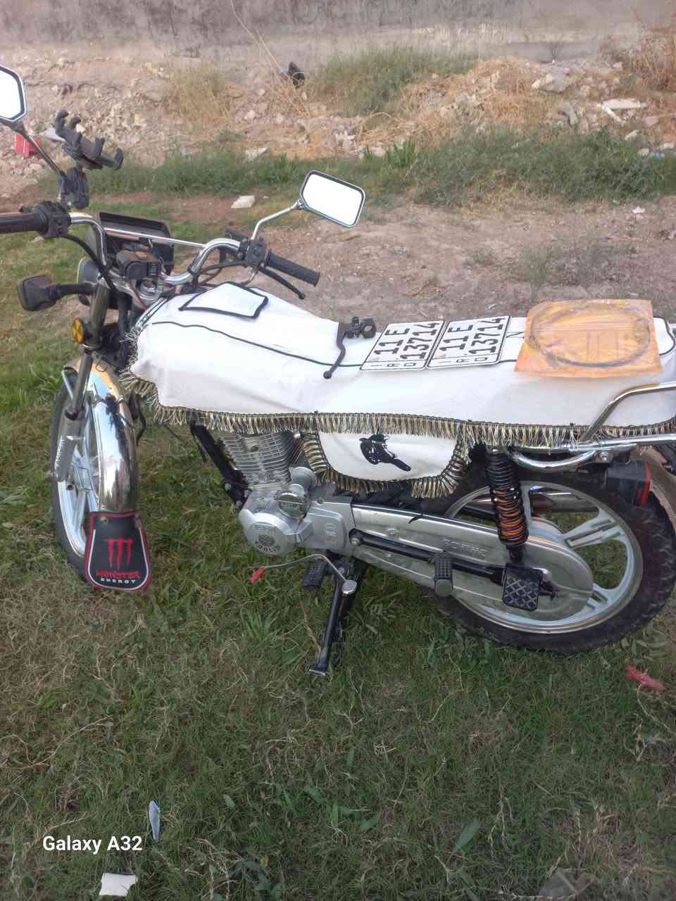 السلام عليكم دراجة ايراني مرقم بغداد تحويل ثاني موديل ٢٣ ***********موجود اتصال و واتساب سعره ١٢٥٠ مليون وربع وبيه مجال للشراي شي قليل
