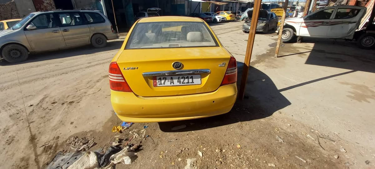 السلام عليكم ليڤان 620
موديل 13 رقم مثنى بسمي آني المالك مصفره هيئة وغرامات سنويه للـ28 أبيع على حادثها
*********** مكاني السماوة والسيارة موجوده حالياً بالصناعي وهاي صور كل الحادث حتى مقطع فيديو.
