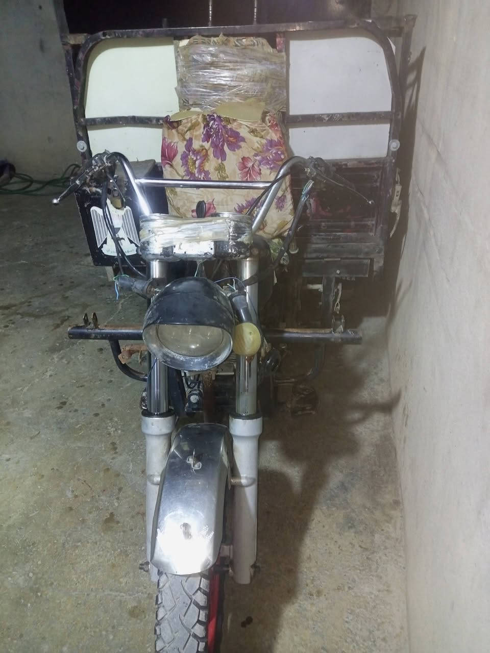 ستوته للبيع 900 الف وبيها شويه مجال ***********
