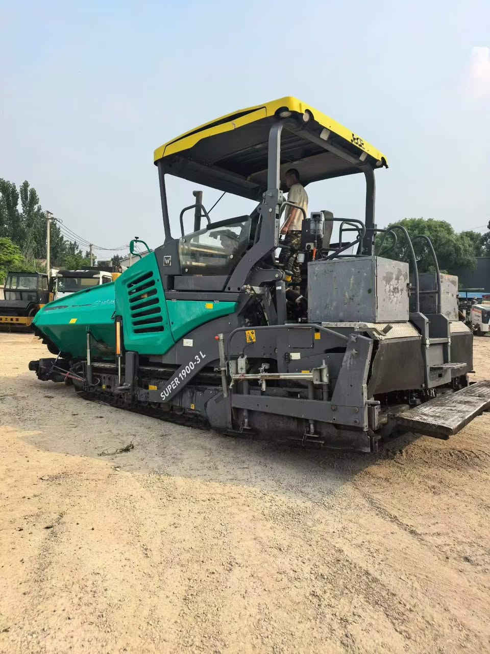 Selling the 2017 boutique Folgler 1900-3L telescopic paver, with 5700 hours of operation. WhatsApp:+86 18921799966 WeChat: 18260713835


**إذا كنت صاحب هذا الإعلان وتريد حذفه لأي سبب، رجاءا أرسل رسالة إلى الدعم الفني**