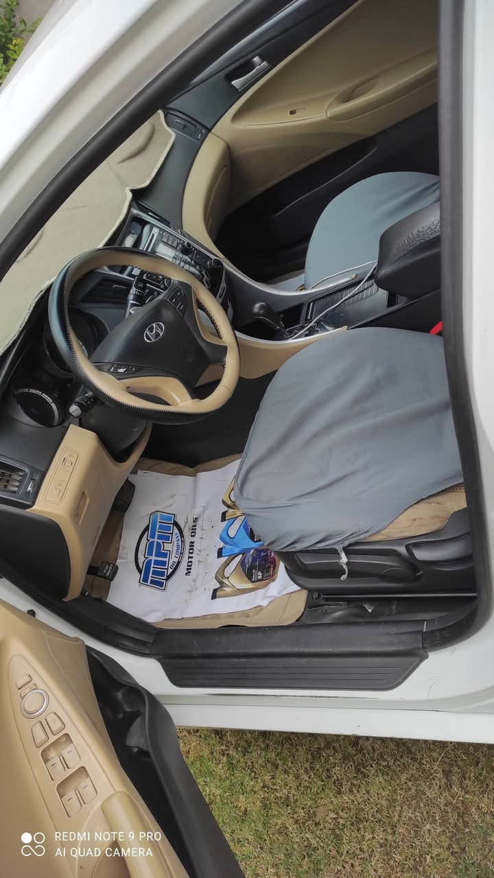 سلام عليكم
سوناته ٢٠١٢
مكينه ٢٤٠٠ بلاديه
شركه عامه
قطعتين تبيريد
بيهه ربع جاملغ خلفي
السعر ١٢٤
***********
