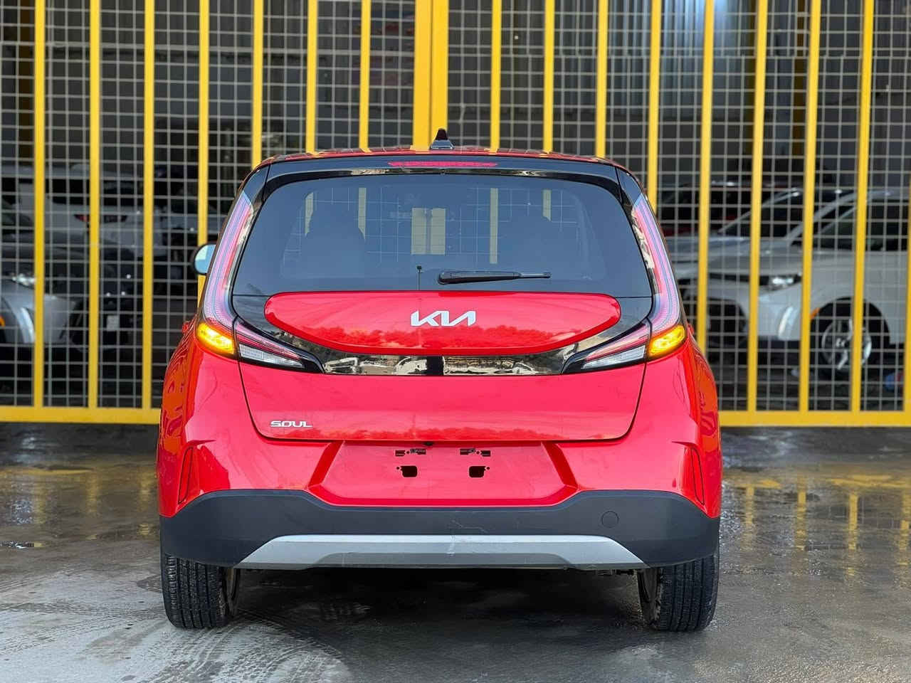 كيا صول KIA SOUL LX 2025
🔥 الداخل لون بيجي 
🔥 السيارة كلين و صور الحادث موضح بالمنشور 
🔥 تترقم جميع المحافظات 
🔥 مكان السيارة بابل 
للاستفسار الاتصال على الارقام التالية 
***********
***********
او مراسلة الصفحة
