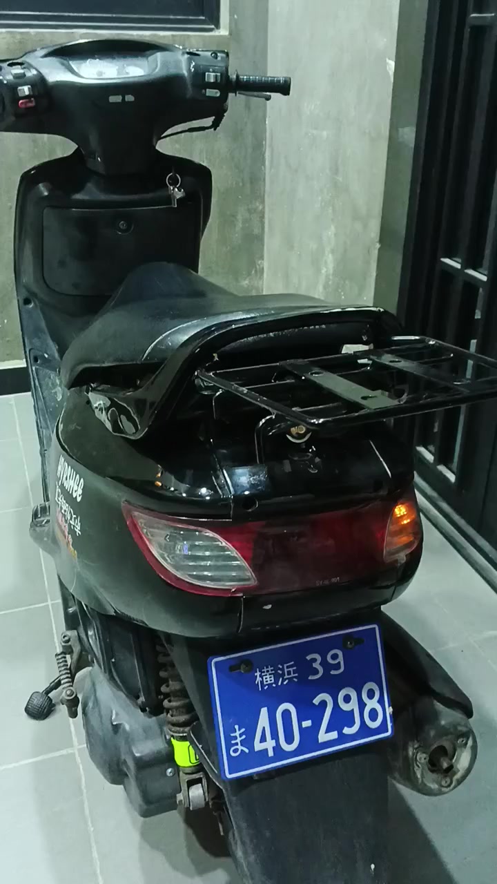 فراشه للبيع دراجه جديده مامفتوحه السعر خاص او الاتصال على الرقم *********** بي واتساب
