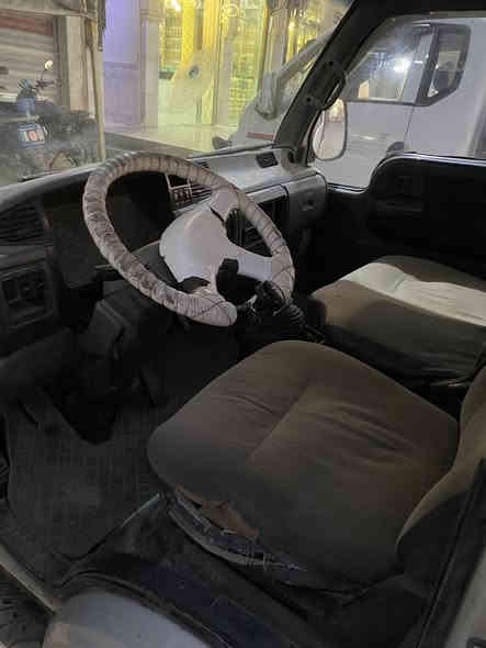 السلام عليكم كيه سامسونك موديل 1999 كير محرك مكفولات محرك قبل أسبوع مجفت اكسل زين السيارة راعيه ميت وبيه قاصرين والقاصرين شغلته مضبوطه تتحول يعني رقم صلاح الدين الماني سنويه صاقطه صار سنه السعر 50 وبيه مجال للاستفسار الاتصال على الرقم *********** مكان السياره سامراء
