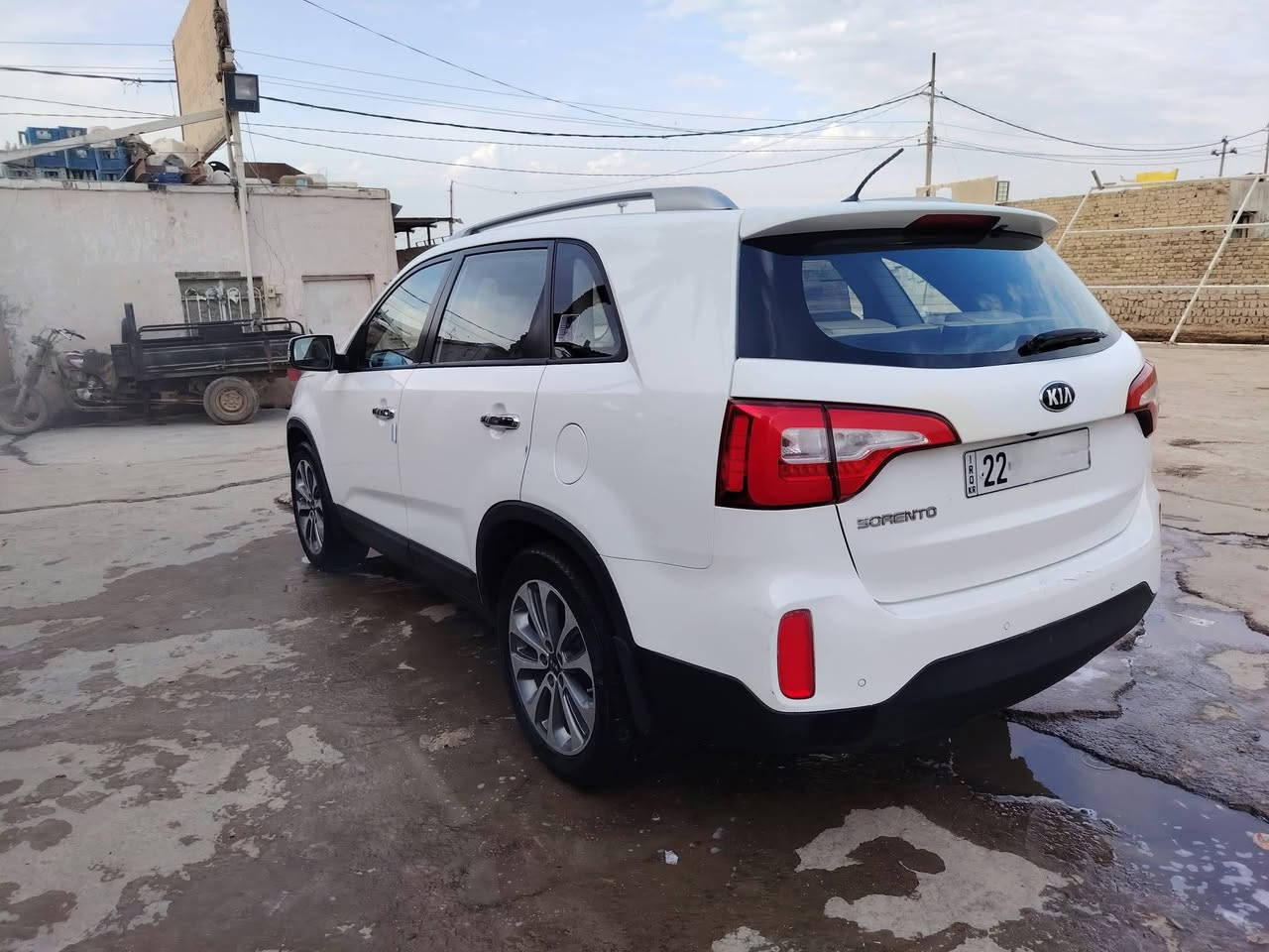 كيا سورنتو 2014 السيارة فول مواصفات عدا البنوراما رقم اربيل جديد السيارة مكفولة كفالة عامة من الصبغ والتبديل مكينة ٤ سلندر مكان السيارة موصل شراي خابر وتدلل 
*********** / ***********
