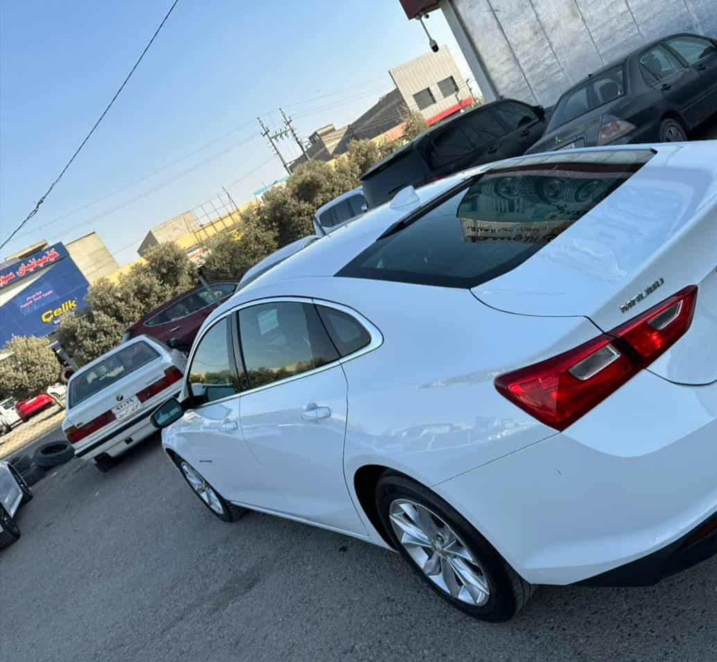 السلام عليكم ورحمة الله وبركاته
اخوان عندي هالسيارة عارضها للبيع اليوم انطخت بنفس الجاملغ وصور موجود مال الحادث
موديل ٢٠٢٣ مكاني موصل
للتواصل ع هذا الرقم ***********
