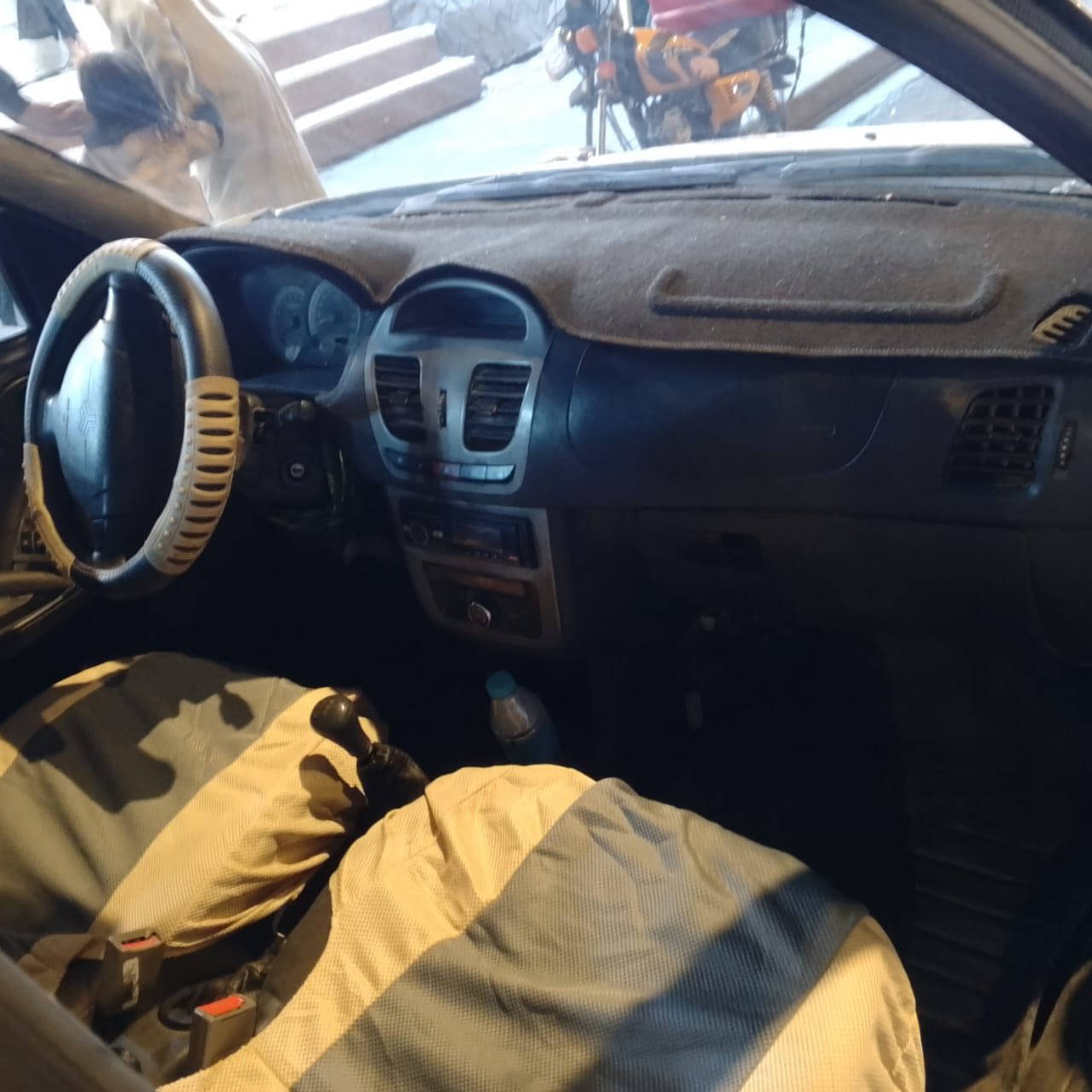 سلام عليكم ساينا موديل 2019 مكينه كير حداده تبريد تتفئه حداده تخم تاير كهربائيات كله جديد وكفاله البدي بي ضربه بل جاملغ الخلفي راجع عله البارد ولبنيد بي بارد رقم بصرة سياره رقم راعيه انغلق وما اندل بيته اتكفل سرقه وعشائر وطلب سعر سياره 34 مكاني بصره بيع ومراوس ***********
