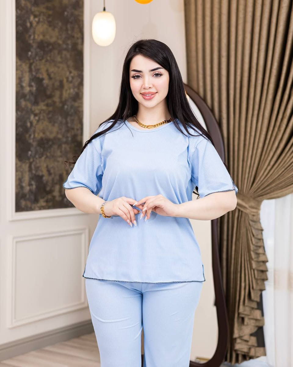 تراك نسائي 

خامة زبدة  مسحب مطاط شرط الفحص

فري سايز حد ٨٥ كيلو.
متوفر جمله ومفرد مفرد الحجز ولاستفسار خاص 

توصيل جميع المحافظات.


**إذا كنت صاحب هذا الإعلان وتريد حذفه لأي سبب، رجاءا أرسل رسالة إلى الدعم الفني**