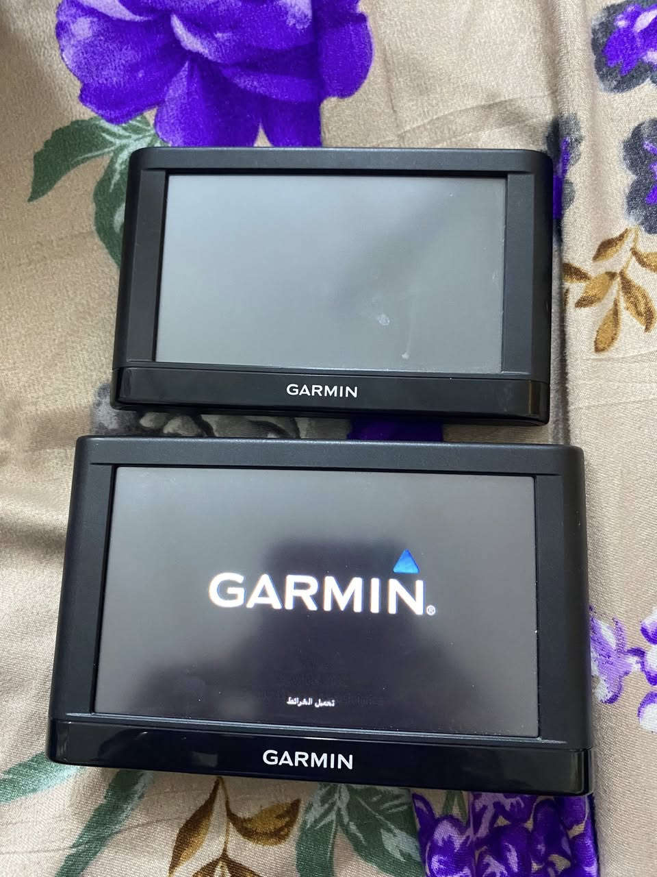 السلام عليكم ورحمة الله وبركاته،
متوفر للبيع أجهزة جارمن (Garmin) الأصلية، المعروفة بدقتها وقوة تحملها، مثالية للسفر والرحلات البرية والطرق الطويلة.
📋 تفاصيل ومواصفات الأجهزة:
• الحالة: مستعملة ونظيفة جداً (كما هو موضح في الصور).
• الخرائط: جميع الأجهزة منصب عليها خارطة الشرق الأوسط كاملة ومحدثة.
• المميزات:
• واجهة سهلة الاستخدام تدعم اللغة العربية.
• توجيه صوتي دقيق (عربي/إنجليزي).
• تحديد المواقع والسرعة بدقة عالية عبر الأقمار الصناعية (لا يحتاج إنترنت).
• تحتوي على قاعدة بيانات واسعة للمواقع المهمة (محطات وقود، مطاعم، مستشفيات).


**إذا كنت صاحب هذا الإعلان وتريد حذفه لأي سبب، رجاءا أرسل رسالة إلى الدعم الفني**