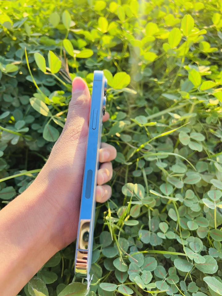 سلام عليكم أيفون 13 برو ماكس ‏باللون المميز البحري 
‏مذاكرة العملاق المميزة 512 البطارية 91 بلادية غير محفزه 
‏الجهاز كله بلاده على وضع الشركة شرط الفحص وين ما يعجبك ￼￼￼
وتر بروف ‏كفالة عامة ‏شرط الفحص في أي مكان يعجبك 
‏نظافة 100% 100 شخط واحد ما بية المكان الناصرية المركز ￼
***********￼ اتصال فقط ￼￼￼￼
