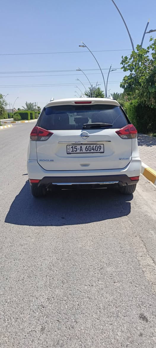🚗 للبيع او مرواس :
نيسان روج sv 2018
📊 المسافة المقطوعة: 128 مايل
🛠️ المحرك: 4 سلندر – 2500cc

⚙️ المواصفات:
• فول مواصفات عدا البانوراما
• تحكم ستيرن
• مثبت سرعة
• شاشة وسطية كبيرة تدعم CD + Apple Car Play
• بلوتوث 
• نظام قيادة ايكو + سبورت + نورمال
• مقاعد مخمل مع تدفئة وتحكم كهربائي بالمقاعد
• بصمة تشغيل + بصمة أبواب
• تشغيل عن بعد
• داخلية لون أسود
• حساسات إطارات
• صندوق كهربائي
• بصمة صندوق 
• حساس قدم
• كاميرا دوارة + كاميرا 360 درجة
• ويل كب 18 انش
• تحديد مسار
• رادار جانبي وخلفي
• نظام Auto Stop
• إشارات بالمرايا
• نظام صوت راقي Bose
⚠️ أضرار السيارة:
• وارد أمريكي
• حادثه قطعة تبديل ( الجاملغ ) والبنيد تعديل بارد 

📌 تفاصيل إضافية:
• رقم السيارة الانبار الدولي الجديد
• باسم المالك تحويل مباشر
• سنوية نافذة حتى 2028
• لون السيارة: ابيض


**إذا كنت صاحب هذا الإعلان وتريد حذفه لأي سبب، رجاءا أرسل رسالة إلى الدعم الفني**